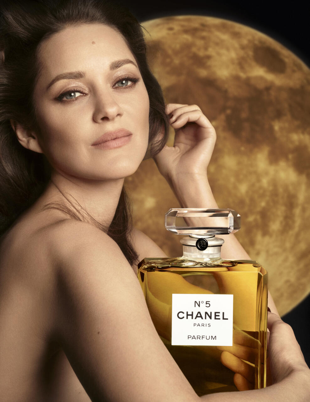 Chanel is Taking us on a Trip to the Moon with its Brand New Holiday 2022  Collection! - Bahrain Confidential
